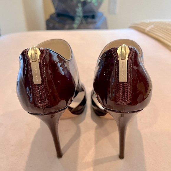 Jimmy Choo size 7.5 burgundy, shiny patent peep toe platforms with back zip. - Picture 8 of 9